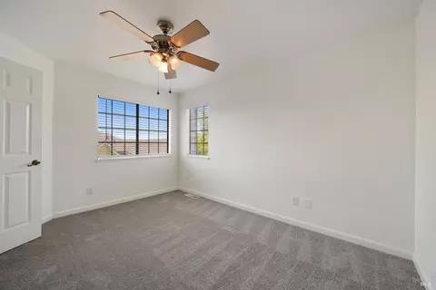 Bedroom - 891 Wellfleet Dr, Vallejo, CA 94591 photo 12 of 16
