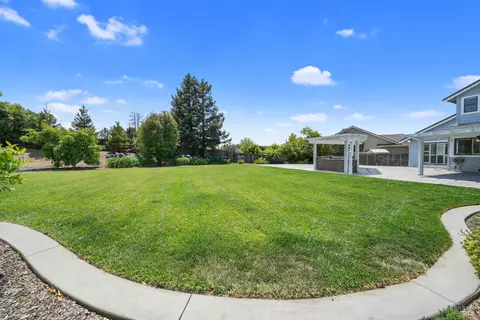 Exterior - 891 Wellfleet Dr, Vallejo, CA 94591 photo 11 of 29