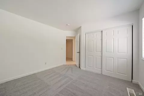 Bedroom - 891 Wellfleet Dr, Vallejo, CA 94591 photo 3 of 16
