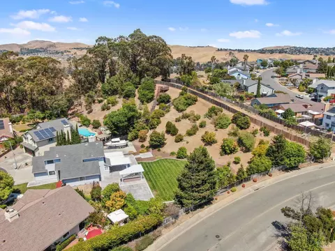 View/Area - 891 Wellfleet Dr, Vallejo, CA 94591 photo 6 of 14