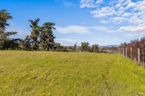 511 Fairview Ct, Petaluma, CA 94952 photo 23