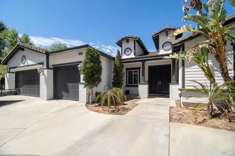 4859 Ridge Point Way, Jurupa Valley, CA 92509