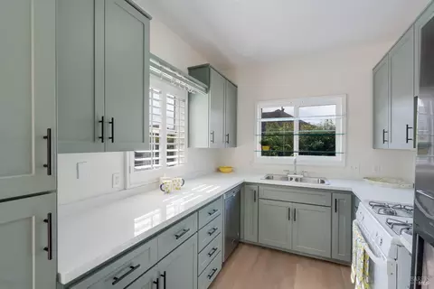 32 Bridgegate Way, Napa, CA 94559 photo 3