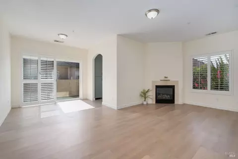 32 Bridgegate Way, Napa, CA 94559