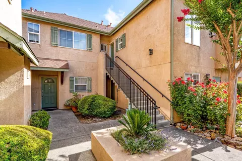32 Bridgegate Way, Napa, CA 94559 photo 5