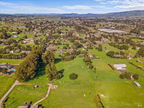549 Fairview Ct, Petaluma, CA 94952 photo 6