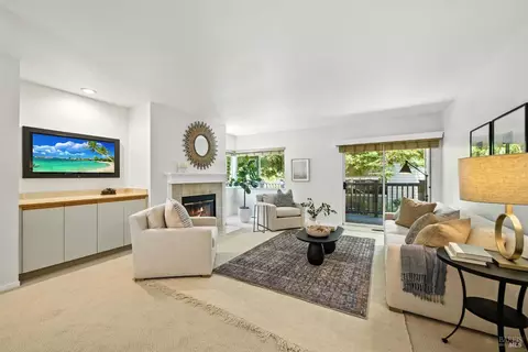 Living - 115 Koch Rd, Corte Madera, CA 94925 photo 3 of 4