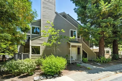 Exterior - 115 Koch Rd, Corte Madera, CA 94925 photo 6 of 8