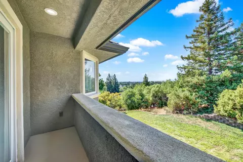 Exterior - 681 Hillside Dr, Fairfield, CA 94533 photo 13 of 17