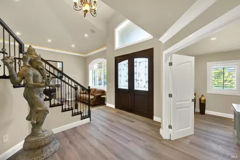 Entry Way - 681 Hillside Dr, Fairfield, CA 94533 photo 2 of 10