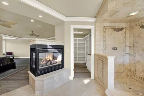 Bath - 681 Hillside Dr, Fairfield, CA 94533 photo 7 of 12