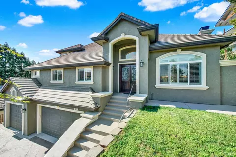 Exterior - 681 Hillside Dr, Fairfield, CA 94533 photo 12 of 17