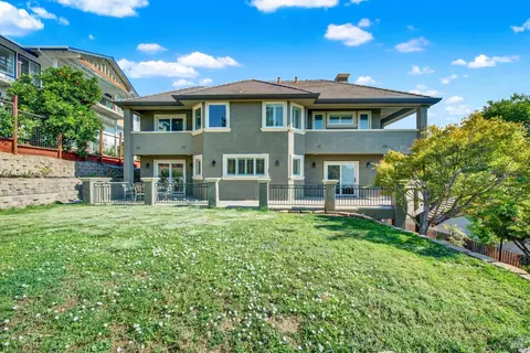 Exterior - 681 Hillside Dr, Fairfield, CA 94533 photo 16 of 17