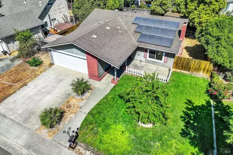 640 Berkshire Dr, Dixon, CA 95620 photo 3