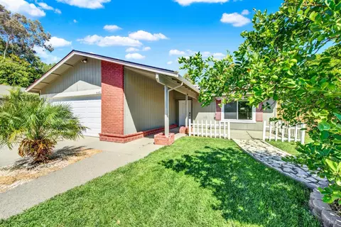 640 Berkshire Dr, Dixon, CA 95620 photo 5