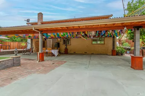 Exterior - 128 Newcastle Dr, Vallejo, CA 94591 photo 5 of 7