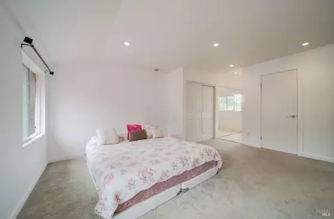 Bedroom - 128 Newcastle Dr, Vallejo, CA 94591 photo 8 of 11
