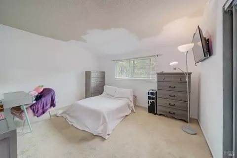 Bedroom - 128 Newcastle Dr, Vallejo, CA 94591 photo 2 of 11