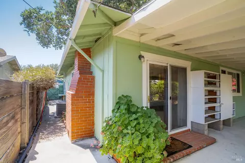 Exterior - 3042 Beecham St, Napa, CA 94558 photo 6 of 9