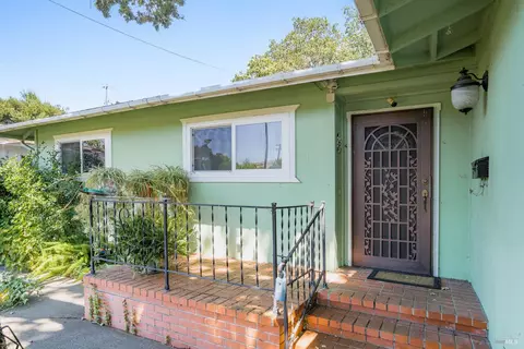 Exterior - 3042 Beecham St, Napa, CA 94558 photo 2 of 9