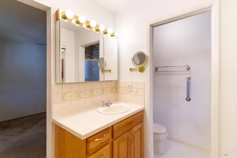 Bath - 3042 Beecham St, Napa, CA 94558 photo 2 of 3