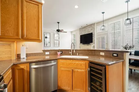 Kitchen - 7409 Imperial Ct, Vallejo, CA 94591 photo 2 of 5