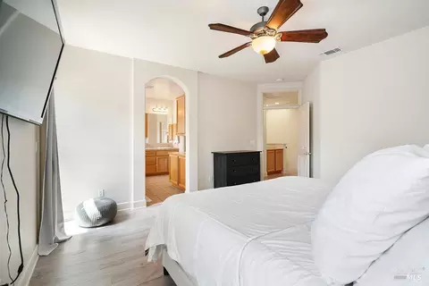 Bedroom - 7409 Imperial Ct, Vallejo, CA 94591 photo 5 of 6