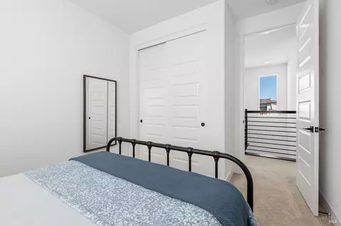 Bedroom - 2415 Waterside Dr, Fairfield, CA 94533 photo 6 of 8