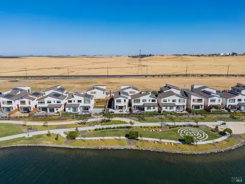View/Area - 2415 Waterside Dr, Fairfield, CA 94533 photo 7 of 9