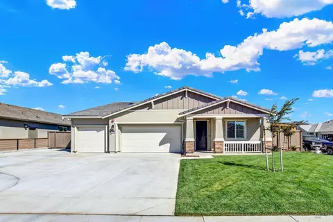 493 Baler Cir, Vacaville, CA 95687