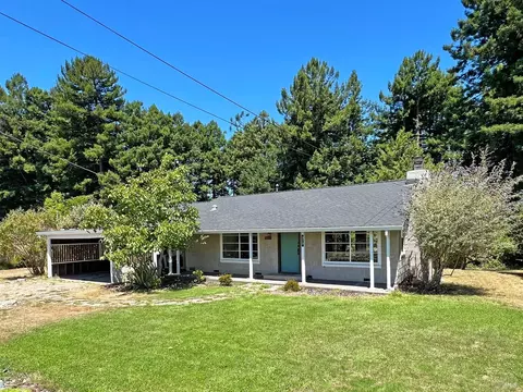 375 Garland Ave, Fortuna, CA 95540