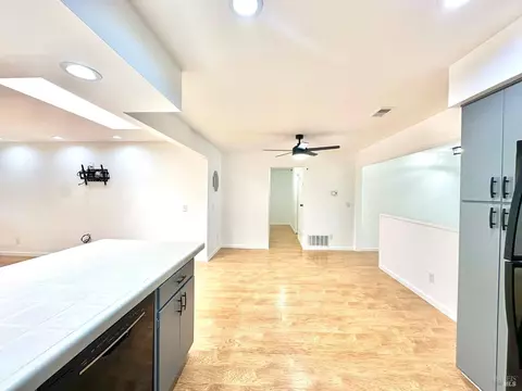 2124 E 5th St, Benicia, CA 94510 photo 16