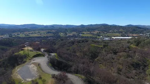 751 Rubicon Ct, Ukiah, CA 95482 photo 6