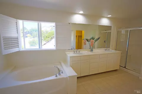 3554 Calm Breeze Ct, Vallejo, CA 94591 photo 23