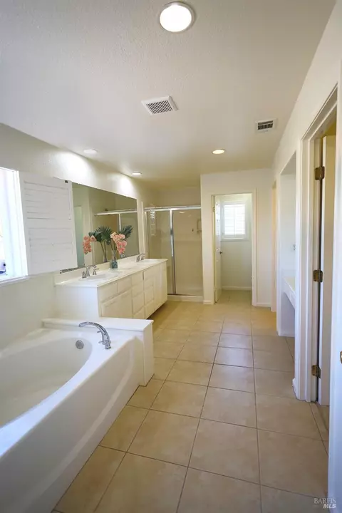 3554 Calm Breeze Ct, Vallejo, CA 94591 photo 21
