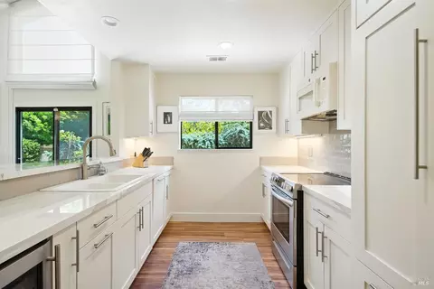 873 Oak Leaf Way, Napa, CA 94558 photo 5