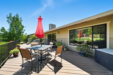 873 Oak Leaf Way, Napa, CA 94558 photo 17