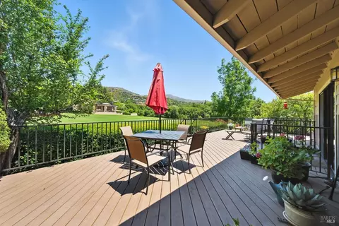 873 Oak Leaf Way, Napa, CA 94558 photo 16