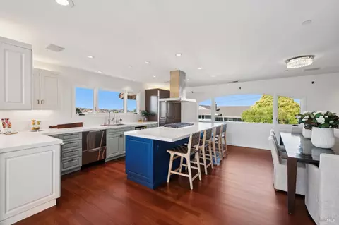 Kitchen - 17 Privateer Dr, Corte Madera, CA 94925 photo 1 of 7