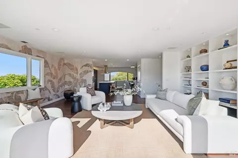 Living - 17 Privateer Dr, Corte Madera, CA 94925 photo 3 of 5