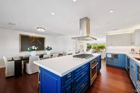 Kitchen - 17 Privateer Dr, Corte Madera, CA 94925 photo 3 of 7