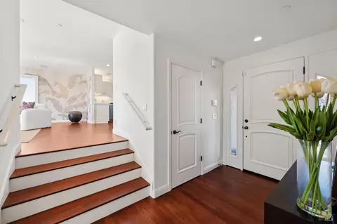 Entry Way - 17 Privateer Dr, Corte Madera, CA 94925 photo 3 of 3