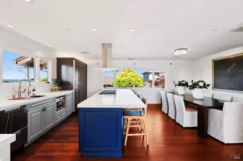 Kitchen - 17 Privateer Dr, Corte Madera, CA 94925 photo 2 of 7