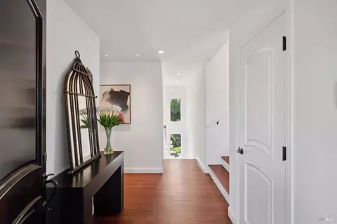 Entry Way - 17 Privateer Dr, Corte Madera, CA 94925 photo 1 of 3