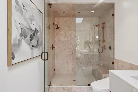 Bath - 17 Privateer Dr, Corte Madera, CA 94925 photo 3 of 12