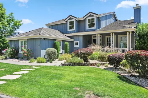 215 Saddle Wood Dr, Novato, CA 94945