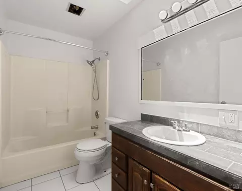 Bath - 35158 Annapolis Rd, Annapolis, CA 95412 photo 1 of 1