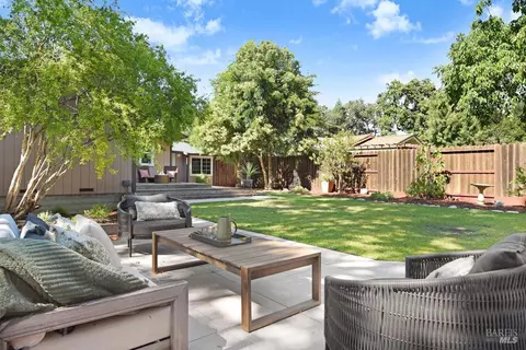 Exterior - 414 Walnut Ave, Sonoma, CA 95476 photo 1 of 5