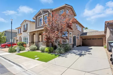 Exterior - 2438 Sheldon Dr, Fairfield, CA 94533 photo 2 of 10