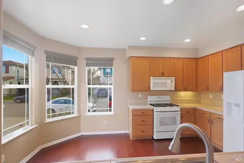 Kitchen - 2438 Sheldon Dr, Fairfield, CA 94533 photo 1 of 4